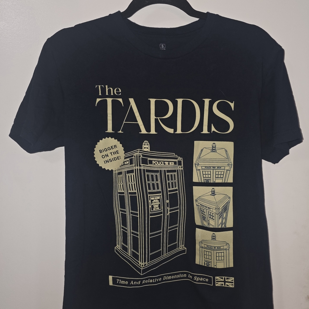 The TARDIS Graphic Tee - Navy with Cream Print